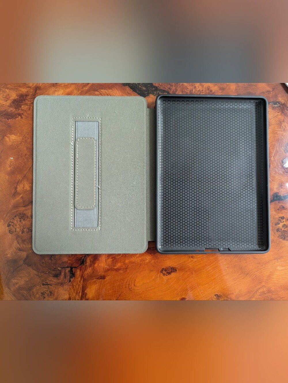 Kindle Cover - Picture 4 of 4